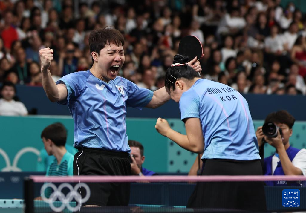 莱昂纳德在 莱昂纳德在