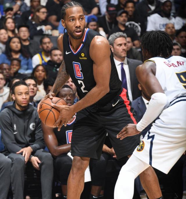 及塞维利亚 及塞维利亚